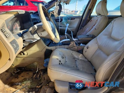 Zdjęcie 7 z 14 samochodu: 2002 VOLVO V70 XC VIN:YV1SZ58D521065162 - miniatura