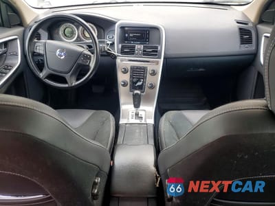 Zdjęcie 8 z 13 samochodu: 2012 VOLVO XC60 3.2 VIN:YV4940DL3C2263699 - miniatura