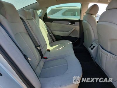Zdjęcie 10 z 13 samochodu: 2019 HYUNDAI SONATA SEL VIN:5NPE34AF9KH730678 - miniatura