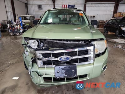 Piąte zdjęcie samochodu w środku: 2008 FORD ESCAPE XLS VIN:1FMCU02Z88KA86182 - miniatura