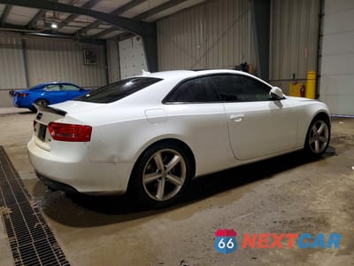 Trzecie zdjęcie samochodu z tyłu: 2010 AUDI A5 PREMIUM PLUS VIN:WAULFAFR5AA007915 - miniatura