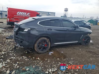 Trzecie zdjęcie samochodu z tyłu: 2021 BMW X4 XDRIVE30I VIN:5UX2V1C04M9F54334 - miniatura