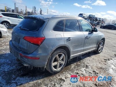Trzecie zdjęcie samochodu z tyłu: 2013 AUDI Q5 4DR AWD VIN:WA1LFCFP0DA051400 - miniatura