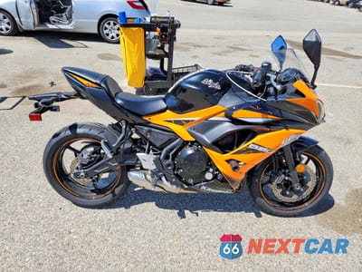 2019 KAWASAKI EX650 F JKAEXEK17KDA30500 - główne zdjęcie licytacji z USA - miniatura