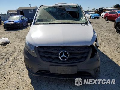 Piąte zdjęcie samochodu w środku: 2022 MERCEDES BENZ METRIS DELIVERY VAN VIN:W1YV0BEYXN4151343 - miniatura