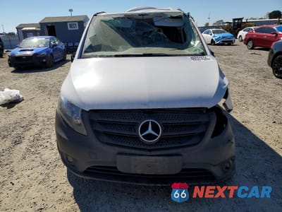 Piąte zdjęcie samochodu w środku: 2022 MERCEDES-BENZ METRIS VIN:W1YV0BEYXN4151343 - miniatura