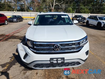 Piąte zdjęcie samochodu w środku: 2021 VOLKSWAGEN ATLAS SE VIN:1V2JR2CA1MC583420 - miniatura