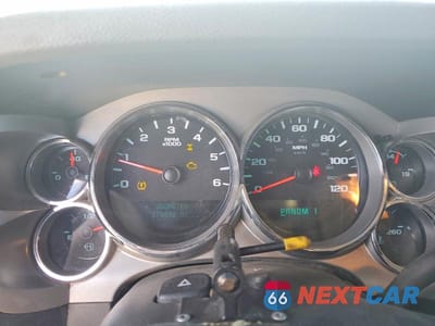 Zdjęcie 9 z 11 samochodu: 2013 CHEVROLET SILVERADO 2500 UTILITY / SERVICE TRUCK VIN:1GC2KVCG1DZ205305 - miniatura