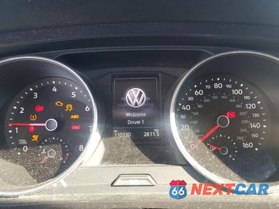 Zdjęcie 9 z 12 samochodu: 2018 VOLKSWAGEN TIGUAN SE VIN:3VV2B7AX5JM106368 - miniatura