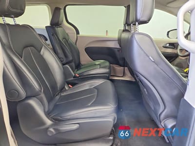 Zdjęcie 11 z 13 samochodu: 2024 CHRYSLER PACIFICA HYBRID SELECT VIN:2C4RC1S77RR156781 - miniatura