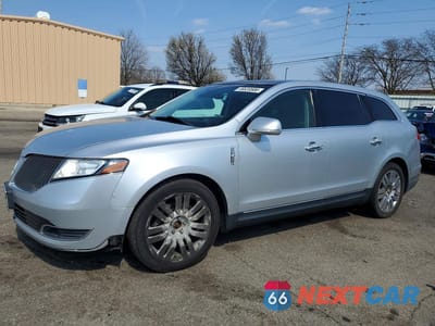 2016 LINCOLN TOWNHOUSE MKT 2LMHJ5AT6GBL01824 - główne zdjęcie licytacji z USA - miniatura