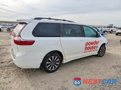 Trzecie zdjęcie samochodu z tyłu: 2020 TOYOTA SIENNA LE 7-PASSENGER VIN:5TDJZ3DC9LS241041 - miniatura