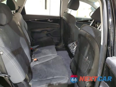 Zdjęcie 11 z 12 samochodu: 2019 KIA SORENTO LX VIN:5XYPGDA39KG590089 - miniatura