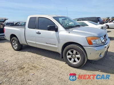 Czwarte zdjęcie samochodu z boku: 2009 NISSAN TITAN XE VIN:1N6AA06A89N303915 - miniatura