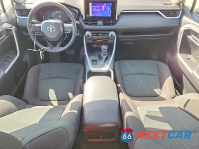 Zdjęcie 8 z 13 samochodu: 2024 TOYOTA RAV4 XLE VIN:2T3W1RFV2RC268086 - miniatura