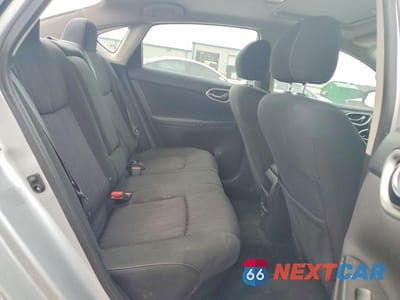 Zdjęcie 10 z 12 samochodu: 2019 NISSAN SENTRA SV VIN:3N1AB7AP6KY446166 - miniatura