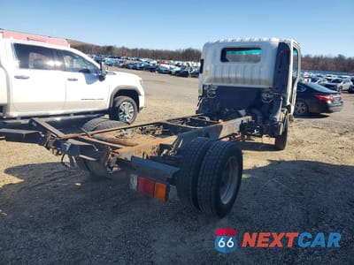 Trzecie zdjęcie samochodu z tyłu: 2017 ISUZU NPR HD VIN:54DC4W1B6HS801905 - miniatura