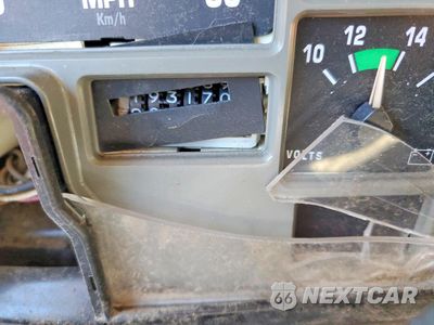 Zdjęcie 9 z 12 samochodu: 2002 INTERNATIONAL 4700 UTILITY / SERVICE TRUCK VIN:1HTSCABM02H557147 - miniatura