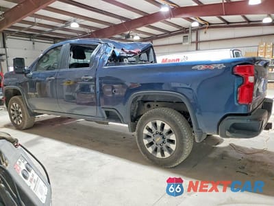 Drugie zdjęcie samochodu z przodu: 2021 CHEVROLET SILVERADO K2500 CUSTOM VIN:1GC4YMEY8MF292113 - miniatura
