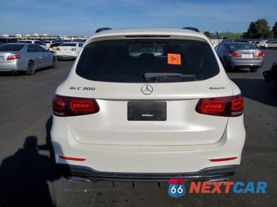 Zdjęcie 6 z 12 samochodu: 2021 MERCEDES-BENZ GLC 300 4MATIC VIN:W1N0G8EB2MF867657 - miniatura