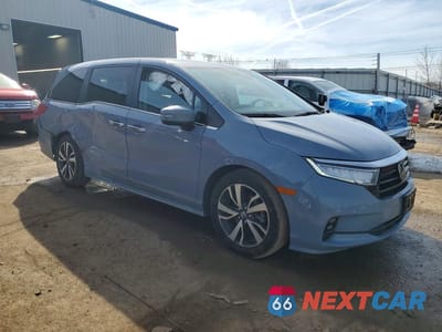 Czwarte zdjęcie samochodu z boku: 2023 HONDA ODYSSEY TOURING VIN:5FNRL6H85PB075641 - miniatura