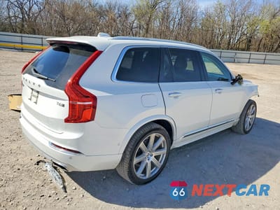 Trzecie zdjęcie samochodu z tyłu: 2018 VOLVO XC90 T6 VIN:YV4A22PL3J1364139 - miniatura