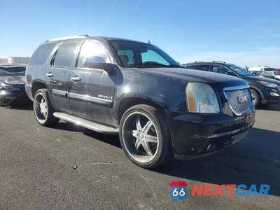 Czwarte zdjęcie samochodu z boku: 2007 GMC YUKON DENALI VIN:1GKFK63837J213204 - miniatura