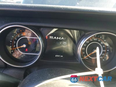 Zdjęcie 9 z 13 samochodu: 2018 JEEP WRANGLER UNLIMITED SAHARA VIN:1C4HJXEG6JW130524 - miniatura