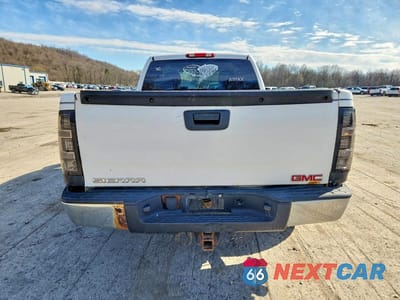 Zdjęcie 6 z 11 samochodu: 2008 GMC SIERRA VIN:2GTEK19C581249252 - miniatura