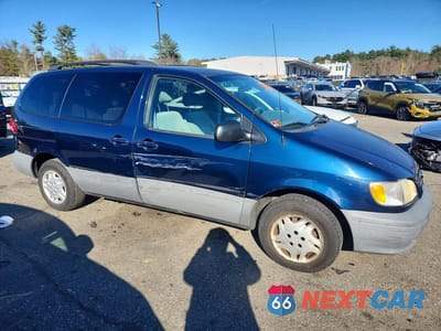Czwarte zdjęcie samochodu z boku: 2002 TOYOTA SIENNA CE VIN:4T3ZF19C12U498894 - miniatura