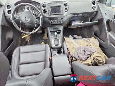 Zdjęcie 8 z 13 samochodu: 2017 VOLKSWAGEN TIGUAN S VIN:WVGBV7AX5HK017287 - miniatura