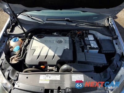 Zdjęcie 11 z 12 samochodu: 2012 VOLKSWAGEN GOLF VIN:WVWDM7AJ3CW079025 - miniatura