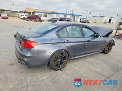 Trzecie zdjęcie samochodu z tyłu: 2015 BMW M3 VIN:WBS3C9C51FP804235 - miniatura