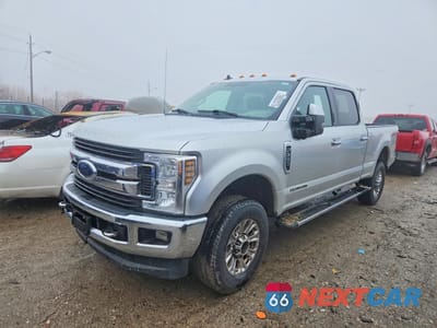 2019 FORD F350 SUPER DUTY 1FT8W3BT4KEE19789 - główne zdjęcie licytacji z USA - miniatura