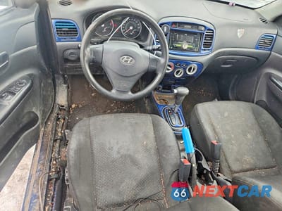 Zdjęcie 8 z 11 samochodu: 2007 HYUNDAI ACCENT SE VIN:KMHCN35C57U010461 - miniatura