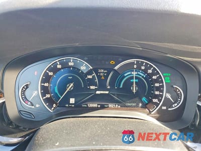 Zdjęcie 9 z 13 samochodu: 2018 BMW 530E VIN:WBAJA9C56JB249533 - miniatura