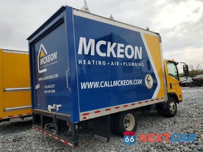 Trzecie zdjęcie samochodu z tyłu: 2023 CHEVROLET 3500 BOX TRUCK VIN:54DBDW1D2P5203418 - miniatura