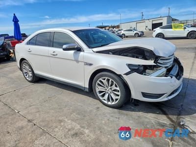 Czwarte zdjęcie samochodu z boku: 2015 FORD TAURUS LIMITED VIN:1FAHP2F86FG146528 - miniatura