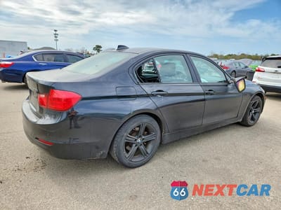 Trzecie zdjęcie samochodu z tyłu: 2013 BMW 328 XI SULEV VIN:WBA3B5C59DF593451 - miniatura