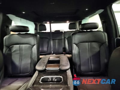 Zdjęcie 10 z 14 samochodu: 2023 JEEP GRAND WAGONEER SERIES I VIN:1C4SJVEJ7PS570435 - miniatura