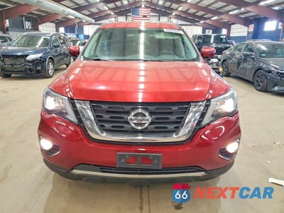 Piąte zdjęcie samochodu w środku: 2017 NISSAN PATHFINDER SL VIN:5N1DR2MMXHC627214 - miniatura