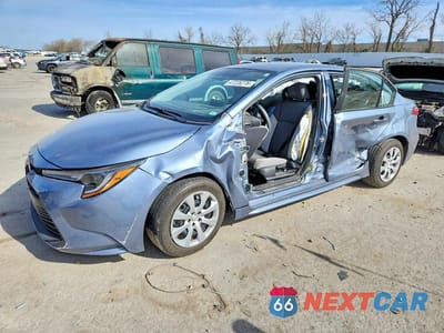 2023 TOYOTA COROLLA LE 5YFB4MDE5PP019749 - główne zdjęcie licytacji z USA - miniatura
