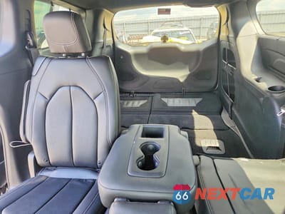 Zdjęcie 10 z 13 samochodu: 2021 CHRYSLER PACIFICA TOURING L VIN:2C4RC1BG3MR555860 - miniatura