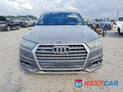 Piąte zdjęcie samochodu w środku: 2018 AUDI Q7 PRESTIGE VIN:WA1VABF72JD009581 - miniatura
