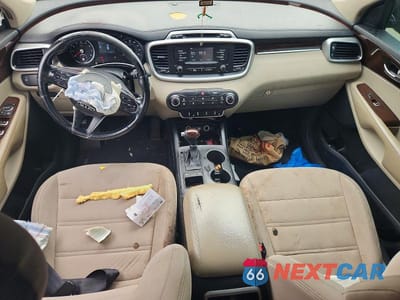 Zdjęcie 8 z 14 samochodu: 2016 KIA SORENTO LX VIN:5XYPG4A36GG059469 - miniatura