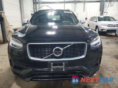 Piąte zdjęcie samochodu w środku: 2016 VOLVO XC90 T8 VIN:YV4BC0PM2G1092481 - miniatura