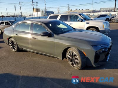Czwarte zdjęcie samochodu z boku: 2025 BMW 740 I VIN:WBA23EH02SCV31345 - miniatura