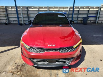 Piąte zdjęcie samochodu w środku: 2022 KIA K5 GT-LINE VIN:5XXG64J22NG121865 - miniatura