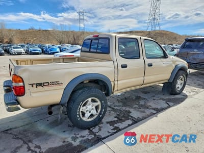 Trzecie zdjęcie samochodu z tyłu: 2002 TOYOTA TACOMA V6 VIN:5TEHN72N22Z102098 - miniatura