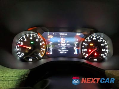 Zdjęcie 9 z 13 samochodu: 2023 JEEP COMPASS LATITUDE VIN:3C4NJDBN3PT520113 - miniatura